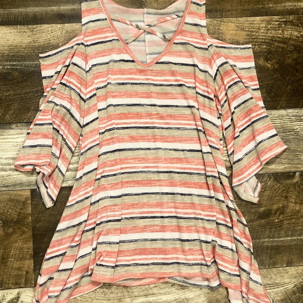 Flirty Love Cold Shoulder